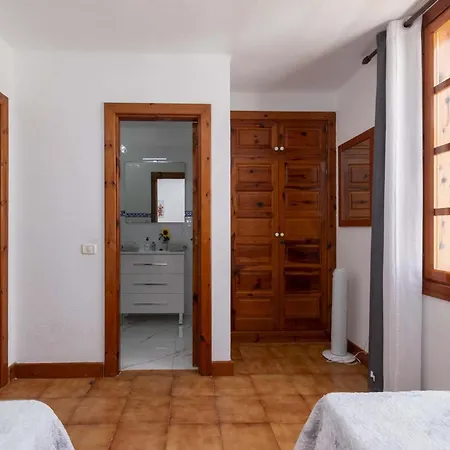 Parque Santiago Iii 235 - Four Bed Villa