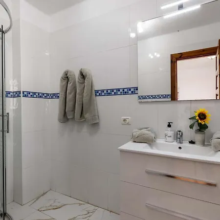 Parque Santiago Iii 235 - Four Bed Villa