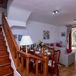 Parque Santiago Iii 235 - Four Bed Villa