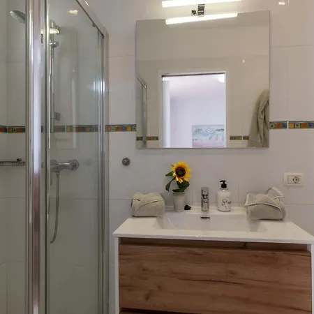 Villa Parque Santiago Iii 235 - Four Bed Playa de las Americas (Tenerife)