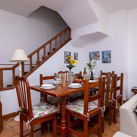 Parque Santiago Iii 235 - Four Bed Villa *