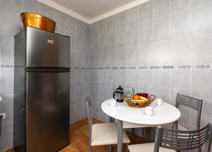Parque Santiago Iii 235 - Four Bed Vila *